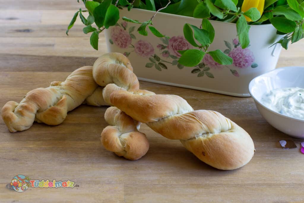 Grillbrot: Mehrere Knoblauchbrote fertig gebacken