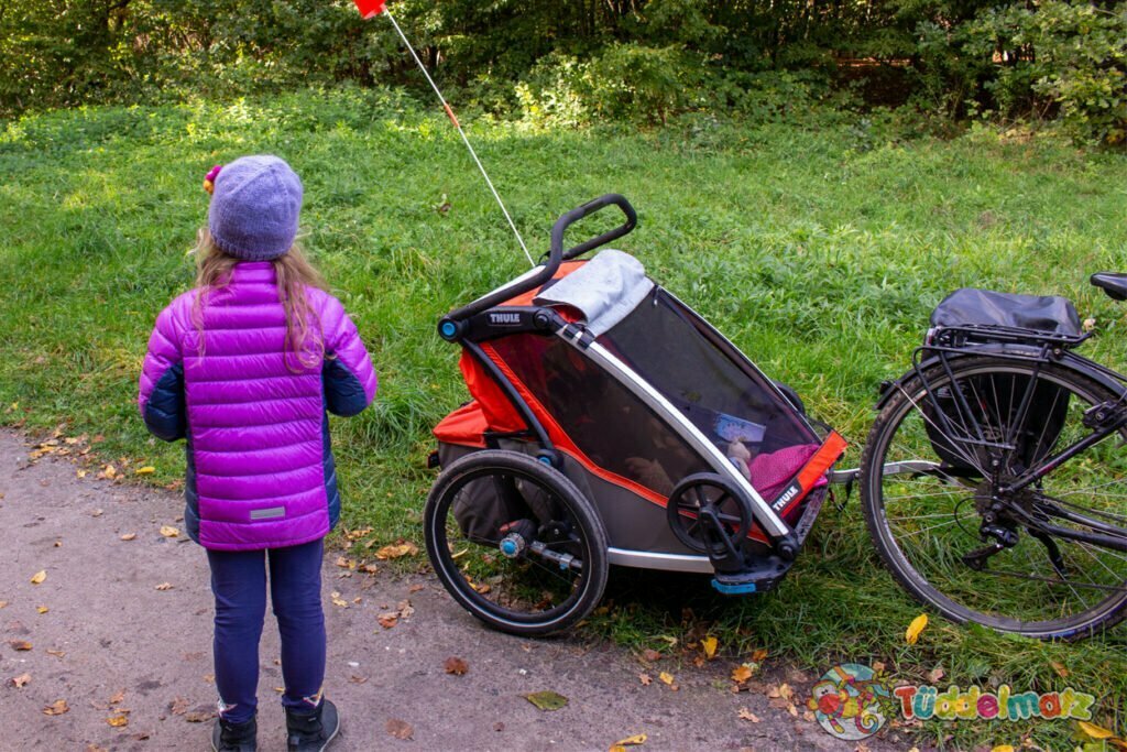 Der Thule Chariot Cross 2 mit unser Großen